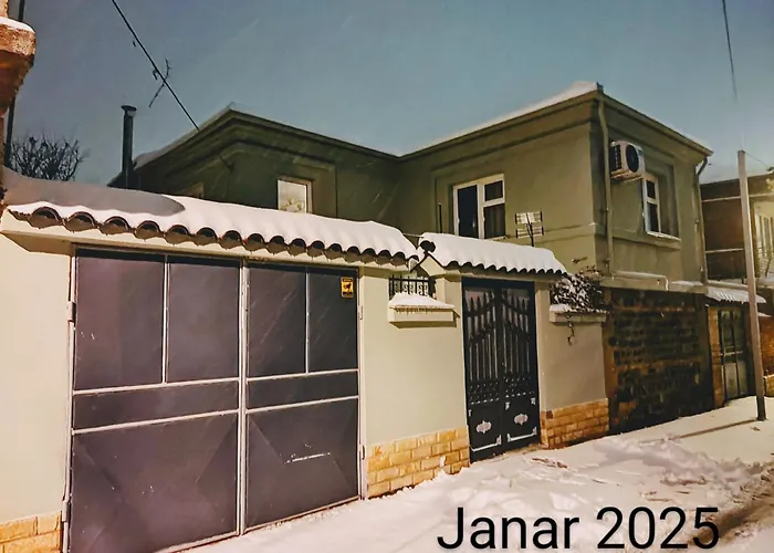 Traditional House L&A Korce